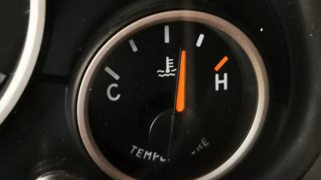 Jeep Temperature Gauge Goes Up and Down Image